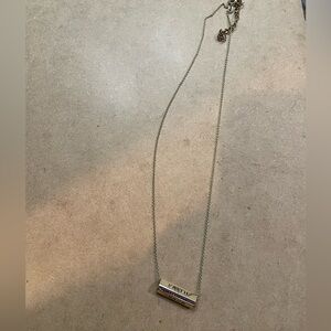 Gold pendant necklace